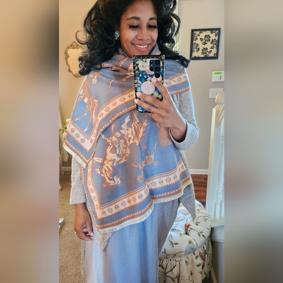 Equestrian Scarf - Picture 2 of 3